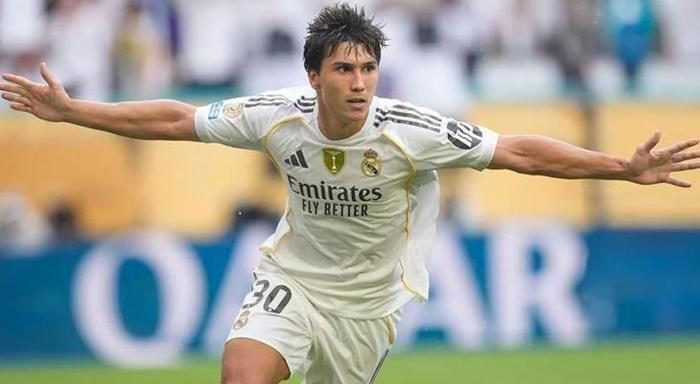 fenerbahceye real madridden golcu kelamli teklif yapildi 3 9U4eHEWK