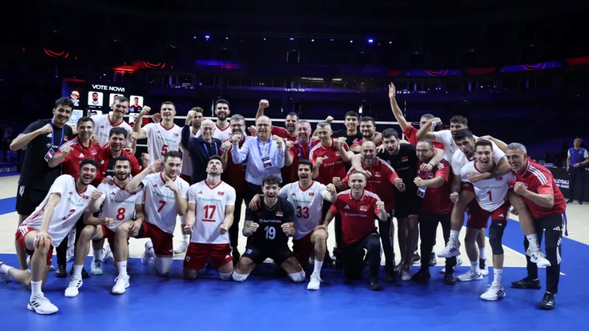 Filenin Efeleri'nin 2026 VNL maç takvimi ve programı belirli oldu! 7 filenin efelerinin 2026 vnl mac takvimi ve programi belirli oldu 9BqkvkdM