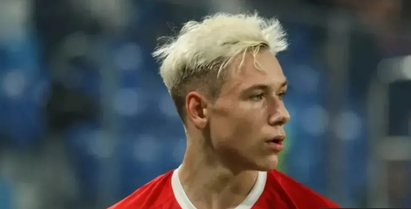 Galatasaray, Aleksey Batrakov için kesenin ağzını yeterlice açtı! 2 galatasaray aleksey batrakov icin kesenin agzini yeterlice acti 0 LeulyglL