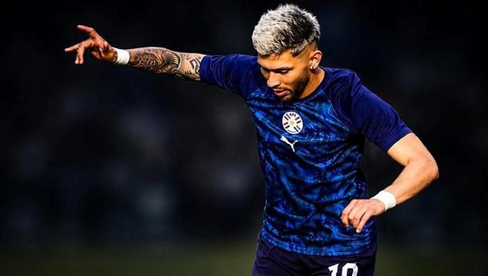 galatasaray aradigi on numarayi sonunda buldu transfer icin birinci teklif yapildi 2 73UDw5sw