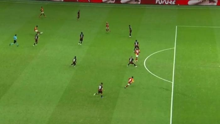 Galatasaray-Çorum FK maçında verilen kırmızı karta Trio son noktayı koydu! 'Hakem olmaya gerek yok' 8 galatasaray corum fk macinda verilen kirmizi karta trio son noktayi koydu hakem olmaya gerek yok Aie7CuCE