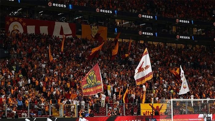 Galatasaray-Çorum FK maçında verilen kırmızı karta Trio son noktayı koydu! 'Hakem olmaya gerek yok' 4 galatasaray corum fk macinda verilen kirmizi karta trio son noktayi koydu hakem olmaya gerek yok fQLdPWIj
