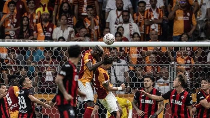 galatasaray corum fk macinin akabinde sert tenkit bu yangini osimhen sonduremez bu pzKPatbq