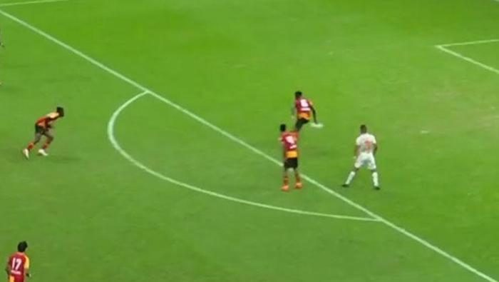 Galatasaray-Göztepe maçında verilen penaltı kararına Trio son noktayı koydu! 'Doğru bulmuyorum' 10 galatasaray goztepe macinda verilen penalti kararina trio son noktayi koydu dogru bulmuyorum 8 1dLflIQO