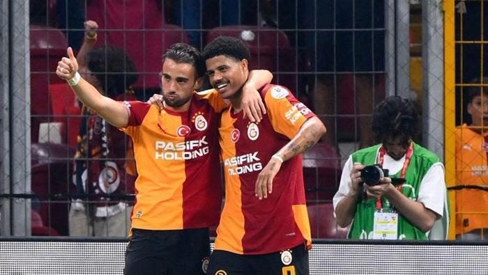 Galatasaray - Göztepe maçının akabinde Osimhen'e övgü dolu kelamlar: 'Nazar duası okunması lazım' | Yıldız futbolcuyu uyardı: '2. Seferovic olma!' 17 galatasaray goztepe macinin akabinde osimhene ovgu dolu kelamlar nazar duasi okunmasi lazim 3ulDbRRe