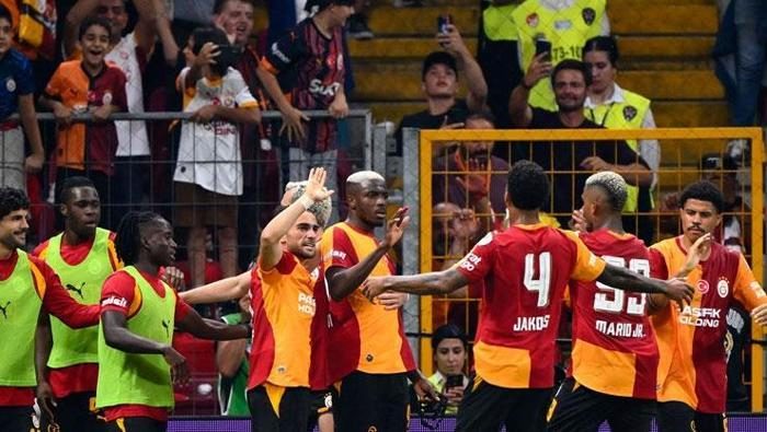 Galatasaray - Göztepe maçının akabinde Osimhen'e övgü dolu kelamlar: 'Nazar duası okunması lazım' | Yıldız futbolcuyu uyardı: '2. Seferovic olma!' 8 galatasaray goztepe macinin akabinde osimhene ovgu dolu kelamlar nazar duasi okunmasi lazim DHKcq3iN