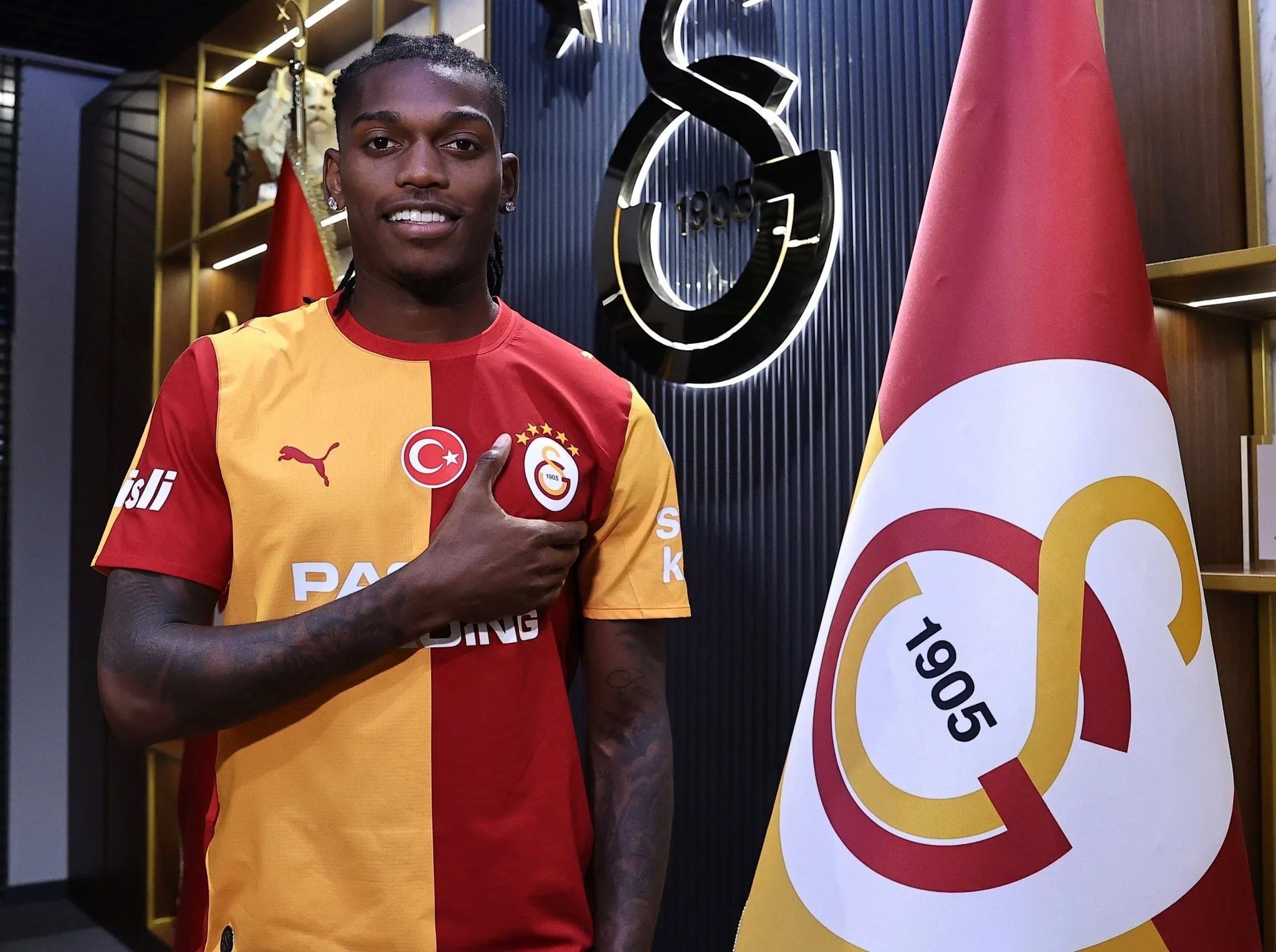galatasaray haberi rafael leaodan flas transfer sozleri 11 GVjEU5ub