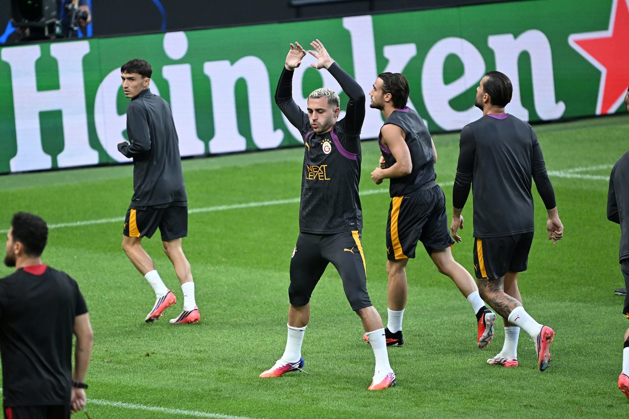 Galatasaray için olay transfer itirafı! "30 milyon Euro'yu gözden çıkardılar" 4 galatasaray icin olay transfer itirafi 30 milyon euroyu gozden cikardilar 2 6aJr98yj