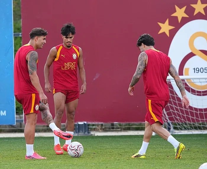 Galatasaray-Monza maçı CANLI İZLE | Hazırlık maçı saat kaçta, hangi kanalda? 3 galatasaray monza maci canli izle hazirlik maci saat kacta hangi kanalda 1 2CZHtjGg