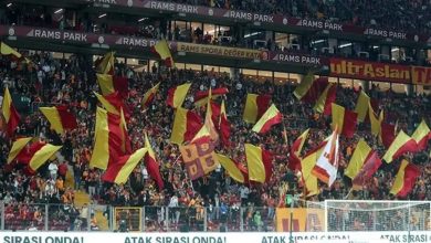 Galatasaray taraftarından idareye transfer tepkisi! 23 galatasaray taraftarindan idareye transfer tepkisi G7UMau2V