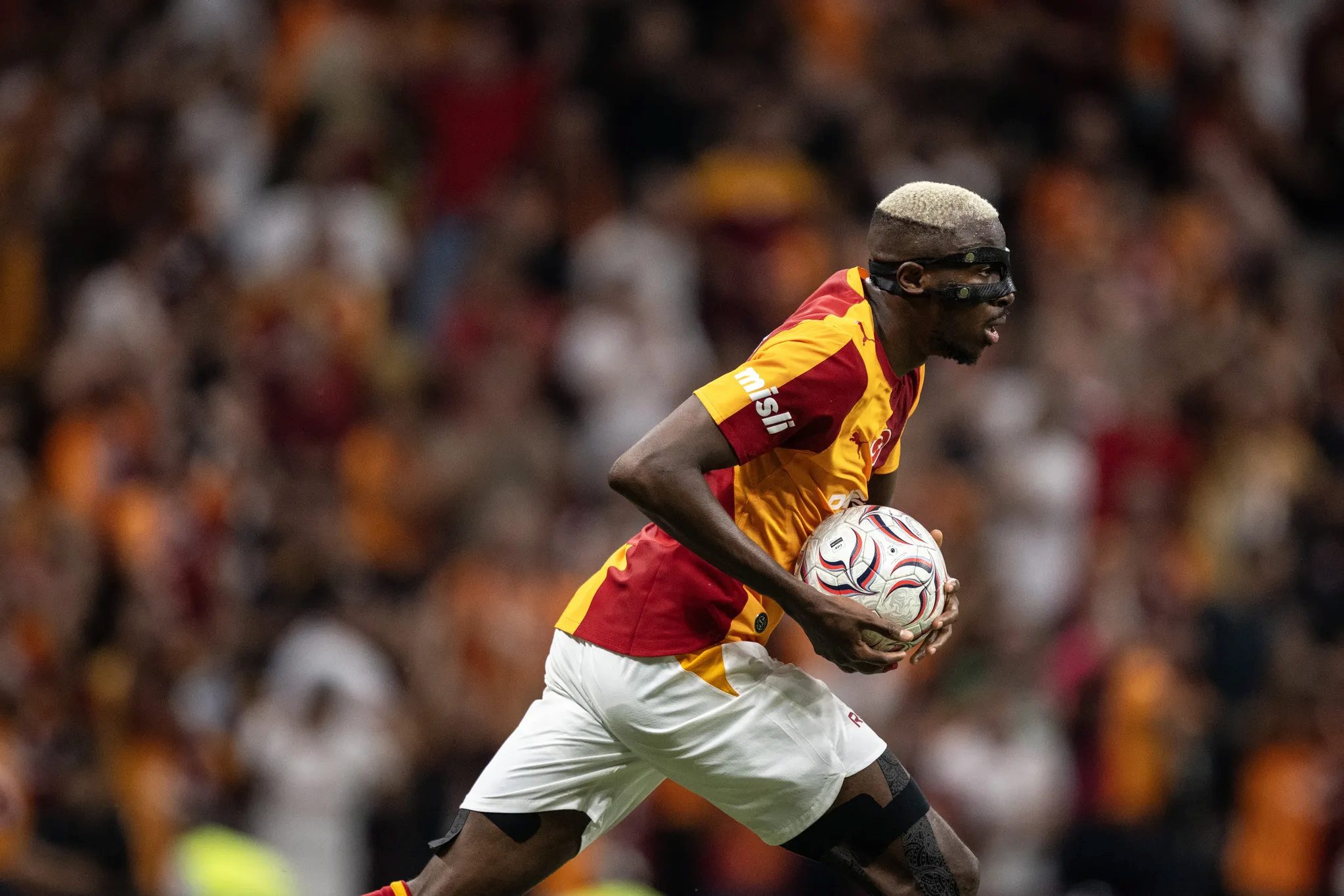 Galatasaray transferde Fenerbahçe'yi bekliyor! Flaş gelişmeyi İtalyanlar duyurdu 5 galatasaray transferde fenerbahceyi bekliyor flas gelismeyi italyanlar duyurdu 3 Iq4MJwJt