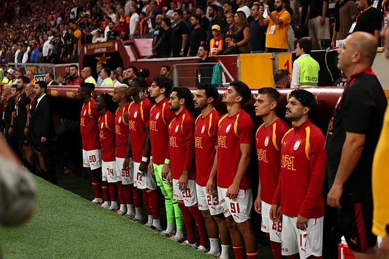 Galatasaray'a dev piyango! İşte yıldız futbolcu için gelen teklif 10 galatasaraya dev piyango iste yildiz futbolcu icin gelen teklif 8 4ib7cttw