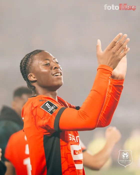 Galatasaray'a Suudi Arabistan'dan 18'lik golcü! Osimhen'in alternatifi olacak 8 galatasaraya suudi arabistandan 18lik golcu osimhenin alternatifi olacak 6 vQ5VLjQ3