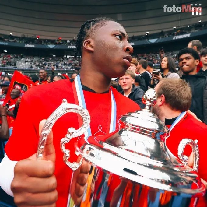 Galatasaray'a Suudi Arabistan'dan 18'lik golcü! Osimhen'in alternatifi olacak 9 galatasaraya suudi arabistandan 18lik golcu osimhenin alternatifi olacak 7 GD6f9wsk