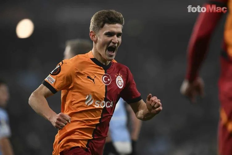Galatasaray'da 2 ayrılık birden! Okan Buruk üstlerini çizdi 10 galatasarayda 2 ayrilik birden okan buruk ustlerini cizdi 8 eeAqT4TN