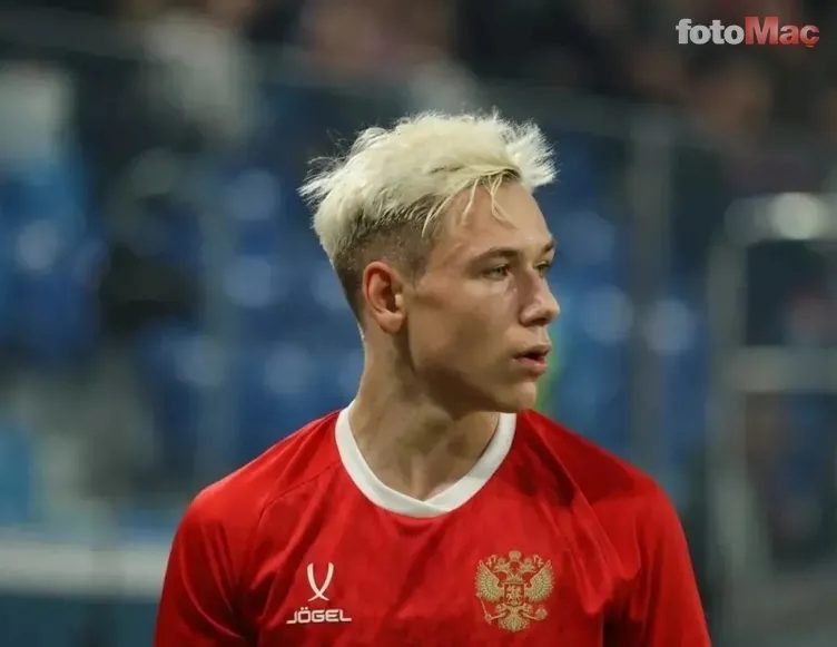 Galatasaray'da Aleksey Batrakov tamam! Transferde tek pürüz... 12 galatasarayda aleksey batrakov tamam transferde tek puruz 10 ZD4sMDsY