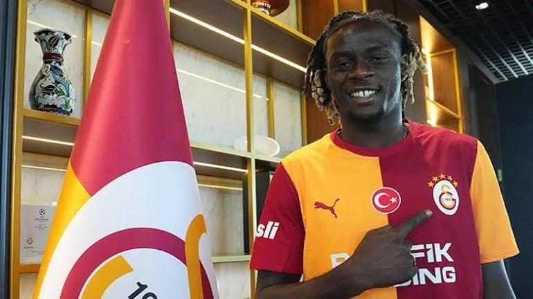 Galatasaray'da Barış Alper Yılmaz’dan Okan Buruk sözleri: 'Başarılarımda çok büyük emeği var' 3 galatasarayda baris alper yilmazdan okan buruk sozleri basarilarimda cok buyuk emegi var 1 pbIm5QnM