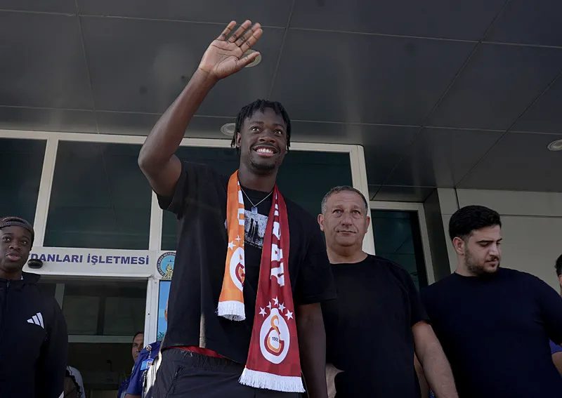 galatasarayda bitshiabu bilmecesi cozuldu iste forma giyememe sebebi 5 ILUeudQb