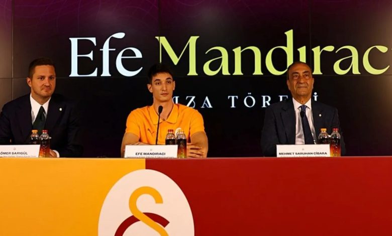 Galatasaray'da Efe Mandıracı için imza töreni düzenlendi 1 galatasarayda efe mandiraci icin imza toreni duzenlendi nWiYjYBx