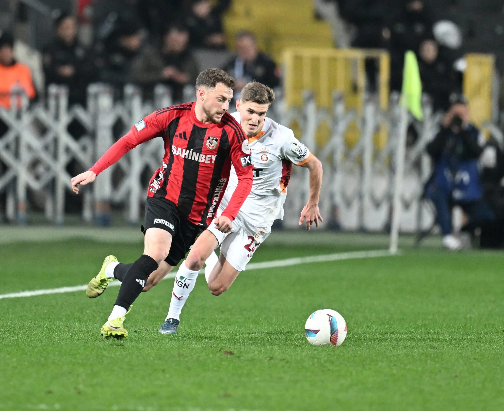 galatasarayda elias jelertten flas aciklama kultur soku yasadim 12 b7q1mO2L