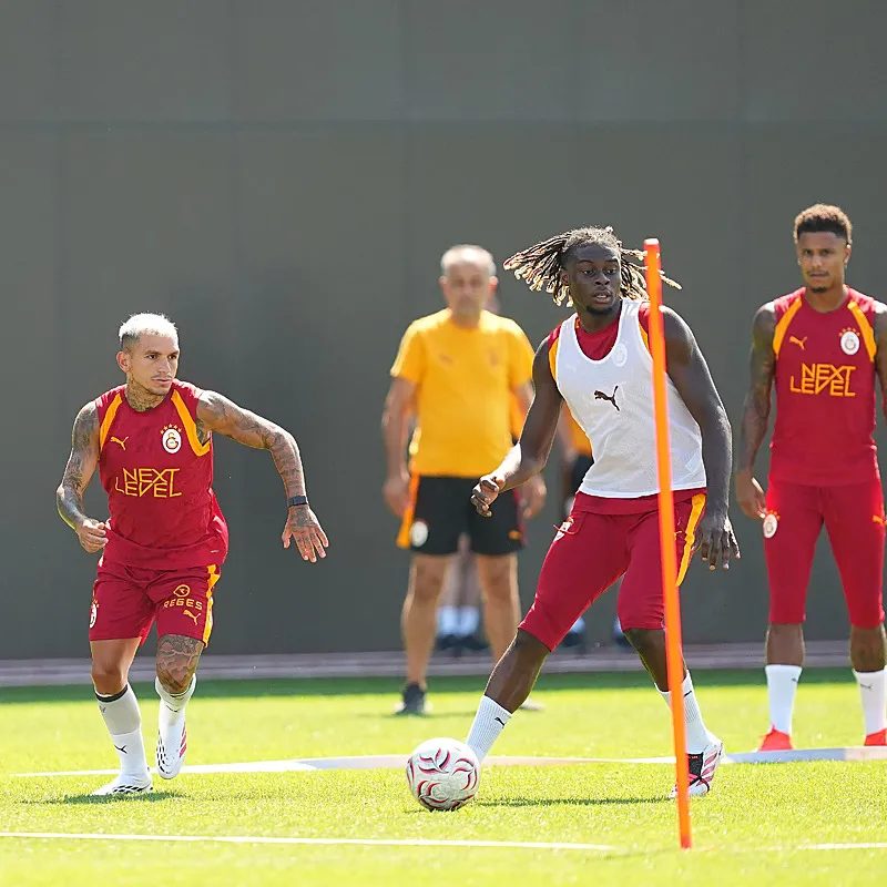 Galatasaray'da Leroy Sane krizi! Bunu kimse beklemiyordu 5 galatasarayda leroy sane krizi bunu kimse beklemiyordu 3 t3tPytMB
