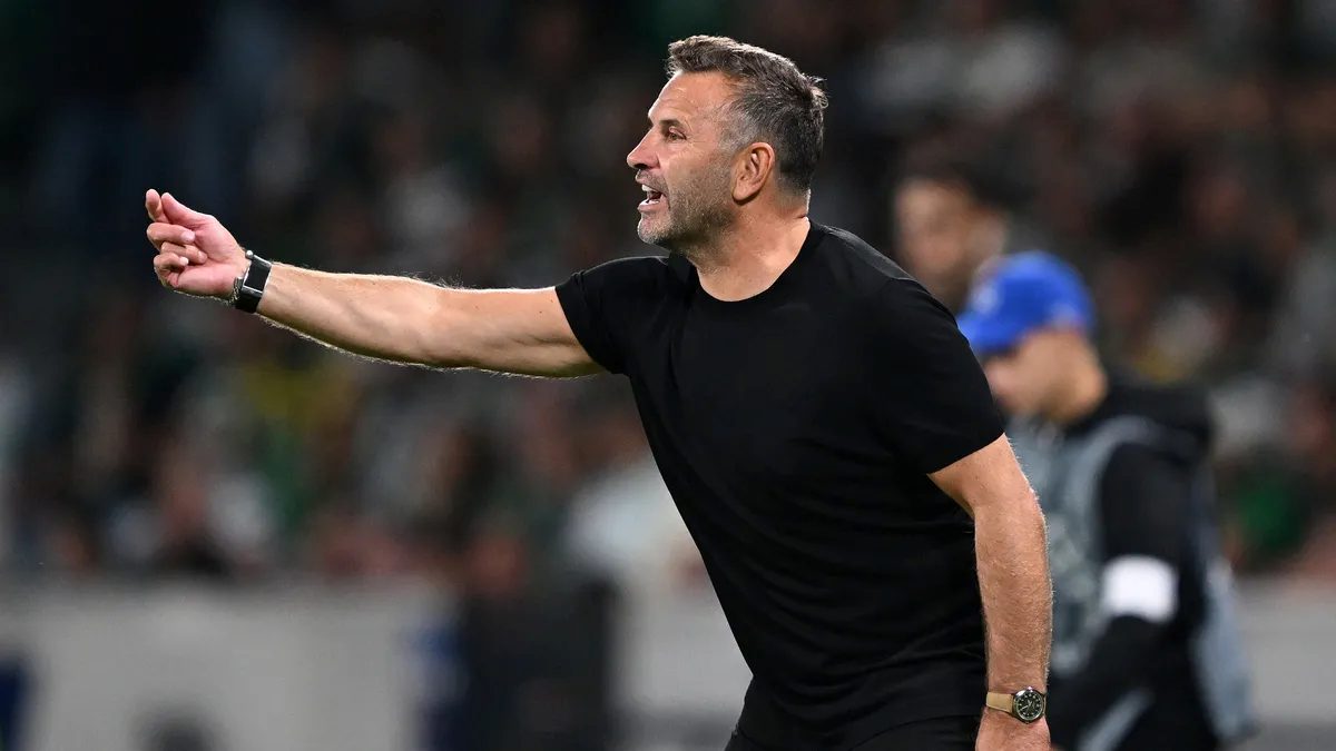 galatasarayda okan buruktan radikal karar ulusal ara sonrasi 4 isim birinci 11e yerlesecek UEwTPOt2