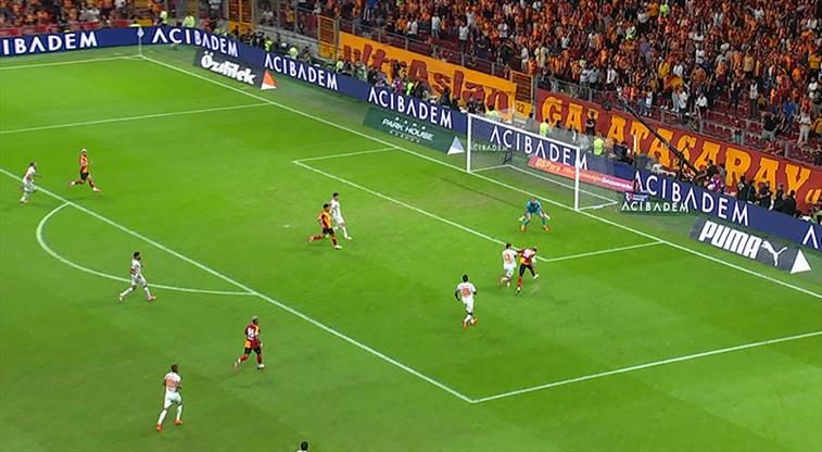 Galatasaray'da Osimhen gole çok yaklaştı! 1 galatasarayda osimhen gole cok yaklasti eZyDS4KS