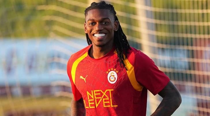 Galatasaray'da Rafael Leao ilk idmanına çıktı 1 galatasarayda rafael leao ilk idmanina cikti UgneRMSb