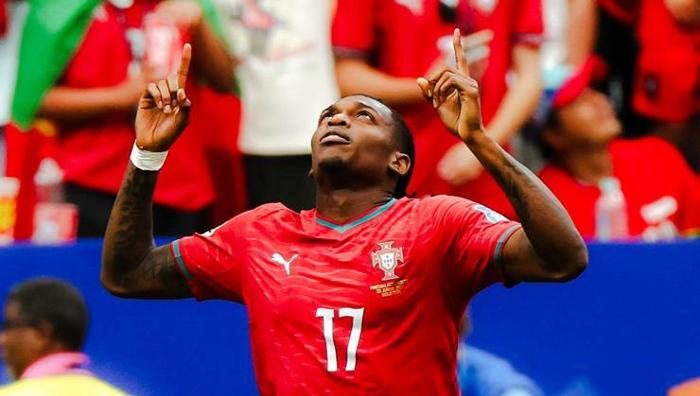 Galatasaray'da Rafael Leao tamam! Milano da dev tepe: İşte konuşulan bonservis bedeli 2 galatasarayda rafael leao tamam milano da dev tepe iste konusulan bonservis bedeli 0 qIbedKDW