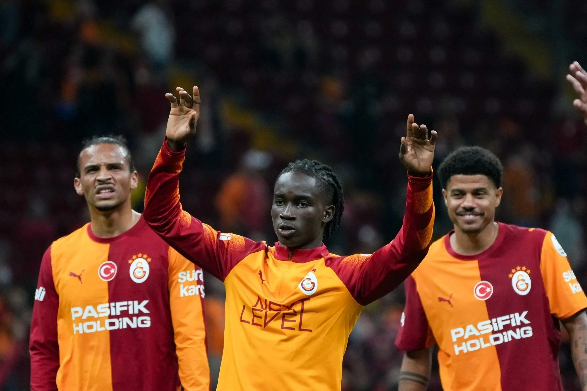 galatasarayda tarihi savunma krizi 60 yil sonra bir birinci 0 F9csjwm3