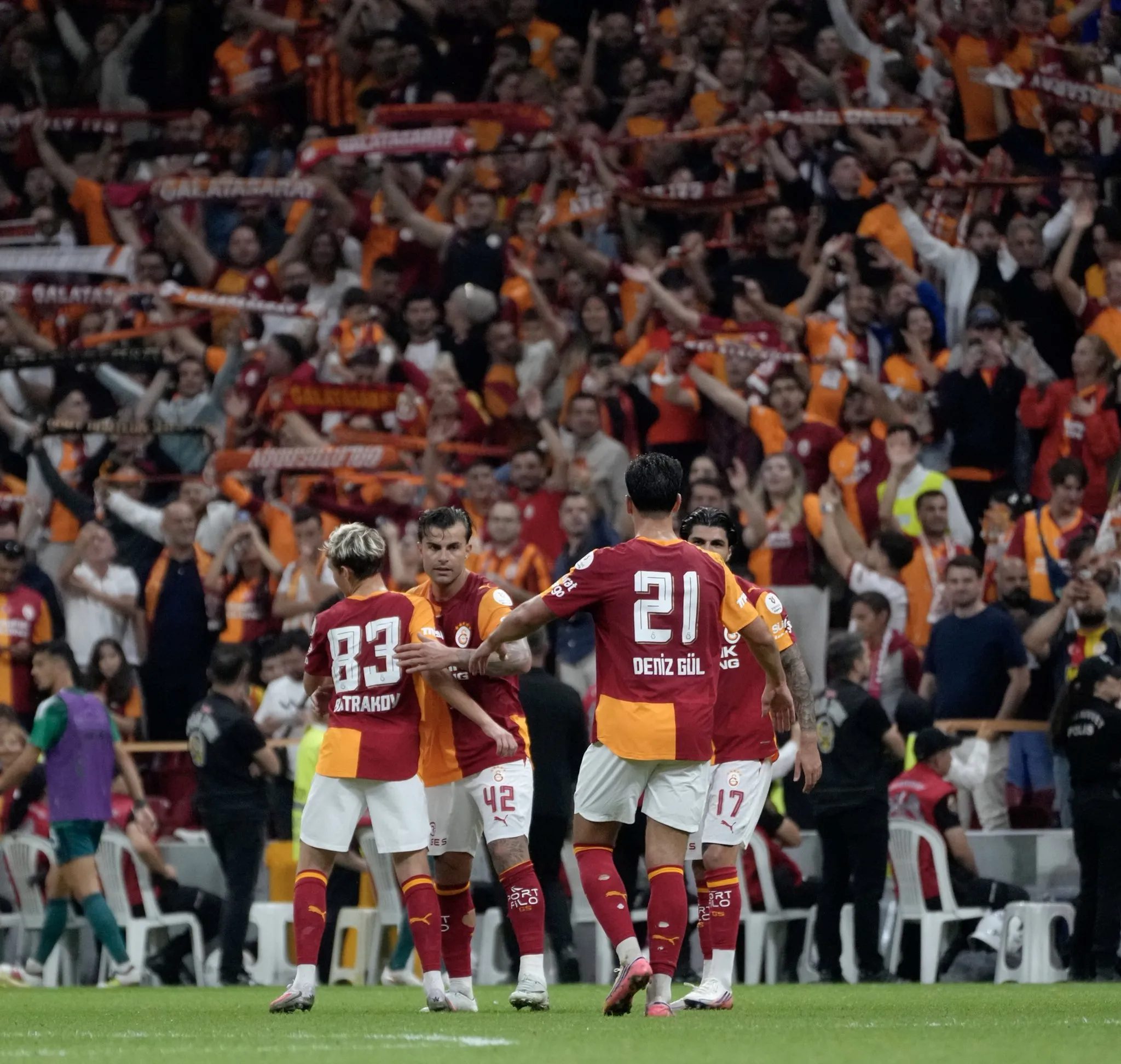 galatasarayda tarihi savunma krizi 60 yil sonra bir birinci 1 CLeQ1HA6