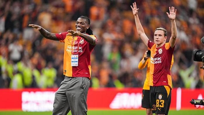 galatasarayda torreira saskinligi transfer donemi biterken 0