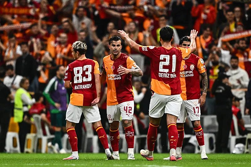 galatasarayda trabzonspor derbisi icin dev prim karari dursun ozbek kesenin agzini acti 1 FkkAA3Ea