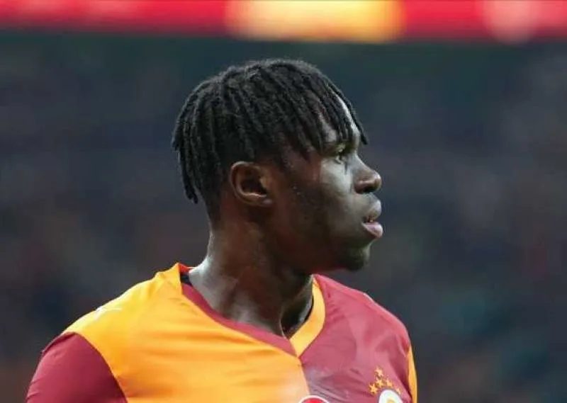 galatasarayda wilfried singo alarmi donusu tekrar ertelendi 13 hm4XvC3L