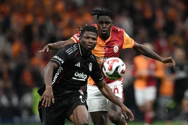 galatasarayda wilfried singo alarmi donusu tekrar ertelendi 8 CW8RJmz7
