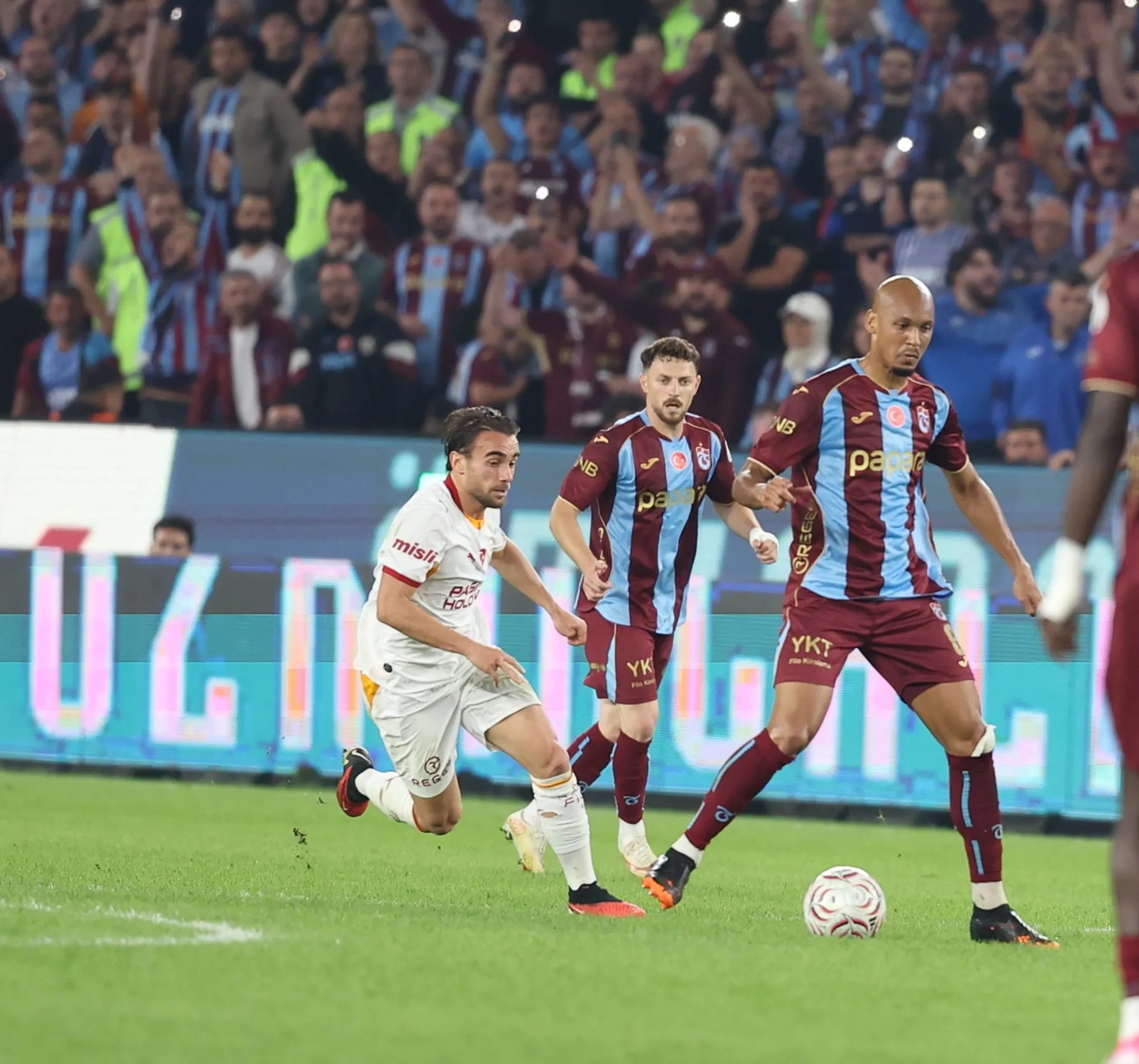 galatasaraydan orta saha operasyonu cimbomdan ulusal arada flas transfer atagi 10 mQVstrbv