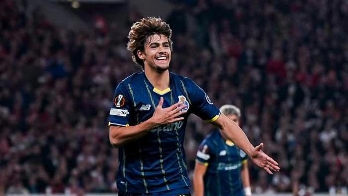 Galatasaray'dan Rodrigo Mora sürprizi! 10 numara için harekete geçildi: Kararı Farioli verecek 2 galatasaraydan rodrigo mora surprizi 10 numara icin harekete gecildi karari farioli verecek 0 pvgu9It4