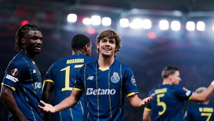 Galatasaray'dan Rodrigo Mora sürprizi! 10 numara için harekete geçildi: Kararı Farioli verecek 4 galatasaraydan rodrigo mora surprizi 10 numara icin harekete gecildi karari farioli verecek 2 3l288fVg