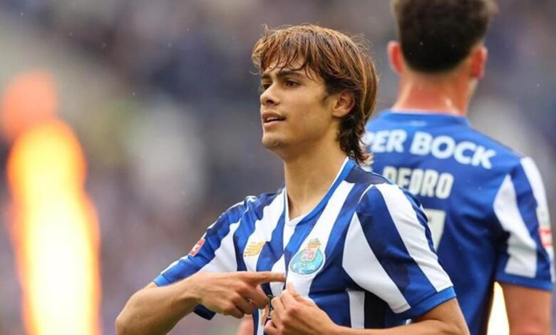 Galatasaray'dan Rodrigo Mora sürprizi! 10 numara için harekete geçildi: Kararı Farioli verecek 1 galatasaraydan rodrigo mora surprizi 10 numara icin harekete gecildi karari farioli verecek ng6AXYx7