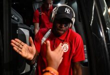 galatasaraydan sag bek plani singo giderse o gelecek MRXS5Ix7
