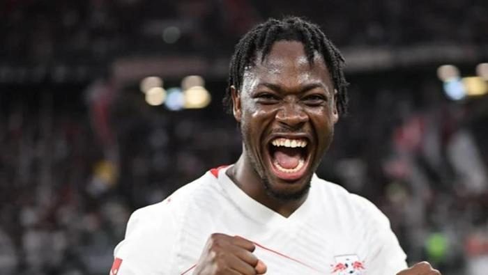 Galatasaray'dan savunmaya kule stoper! Harekete geçildi: Fransızlar duyurdu 3 galatasaraydan savunmaya kule stoper harekete gecildi fransizlar duyurdu 1 HPy7Pppa