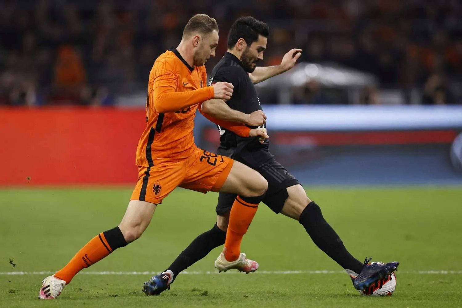 Galatasaray'dan transferde büyük sürpriz! İtalyan basını o gelişmeyi duyurdu 5 galatasaraydan transferde buyuk surpriz italyan basini o gelismeyi duyurdu 3 lqqzCijM