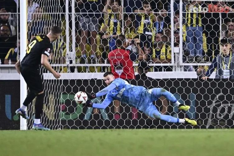 Galatasaray'ın golcüsü Benfica'dan gelecek! Duran'ı kiralayınca ayrılığa müsaade verdiler 8 galatasarayin golcusu benficadan gelecek durani kiralayinca ayriliga musaade verdiler 6 TODABygd