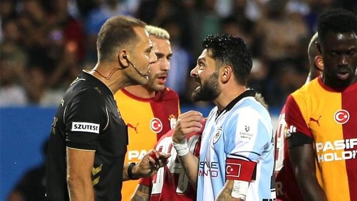 Galatasaray'ın golünde ofsayt var mı? Erzurumspor'un penaltı beklentisi! Trio yorumladı: 'Hakemi takdir ediyorum' 5 galatasarayin golunde ofsayt var mi erzurumsporun penalti beklentisi trio yorumladi hakemi takdir ediyorum 3 DDvzwA9T