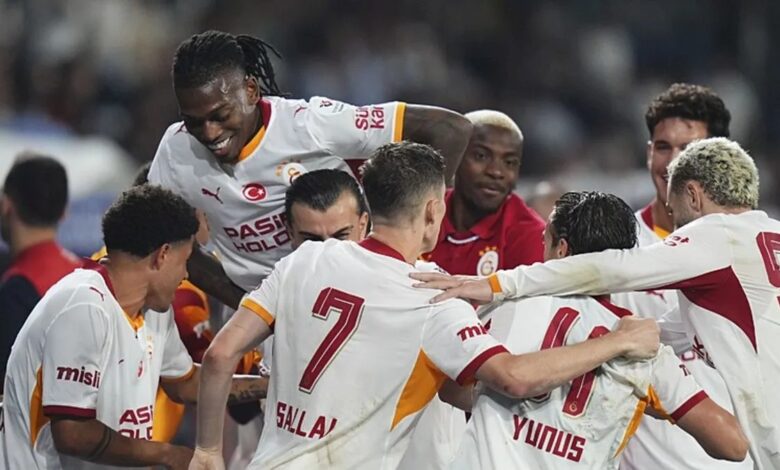Galatasaray'ın Sporting maçı kamp takımı açıklandı! İşte eksik isimler 1 galatasarayin sporting maci kamp takimi aciklandi iste eksik isimler vxh7fc4C