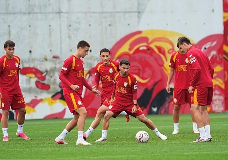galatasaraylilari heyecanlandiran can uzun haberi transfer 3 G8DRXM1R