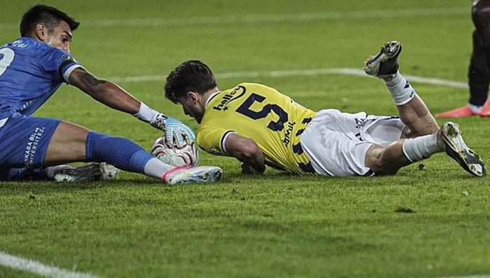 Gençlerbirliği-Fenerbahçe maçına İrfan Can Eğribayat damgası! Meslek rekoru kırdı 2 genclerbirligi fenerbahce macina irfan can egribayat damgasi meslek rekoru kirdi 0 8kjpNNUy