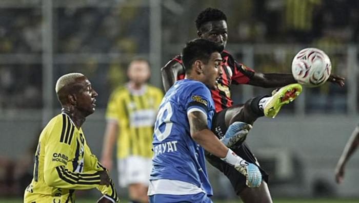 Gençlerbirliği-Fenerbahçe maçına İrfan Can Eğribayat damgası! Meslek rekoru kırdı 5 genclerbirligi fenerbahce macina irfan can egribayat damgasi meslek rekoru kirdi 3 8a5syyBH