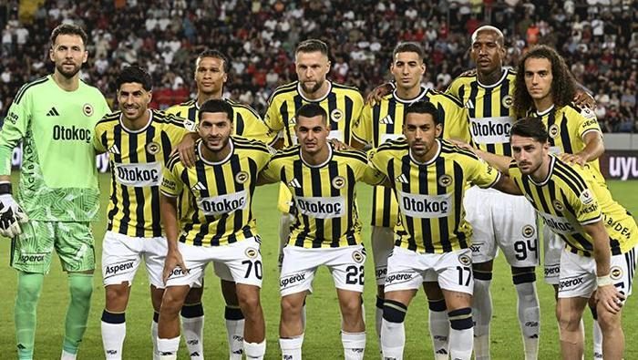 Gençlerbirliği - Fenerbahçe maçındaki çok tartışılan iki konuma Trio'dan son nokta: 'Böyle bir atılım yok, penaltı' 4 genclerbirligi fenerbahce macindaki cok tartisilan iki konuma triodan son nokta boyle bir atilim 8O8ZOCRw