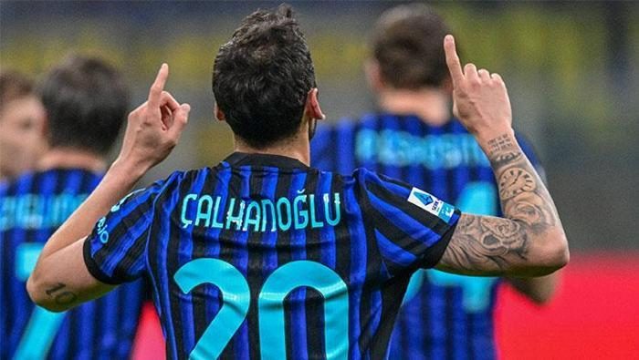 Görüşme gerçekleşti! Fenerbahçe'de gaye tekrar Hakan Çalhanoğlu 5 gorusme gerceklesti fenerbahcede gaye tekrar hakan calhanoglu 3 a7bCuQtY
